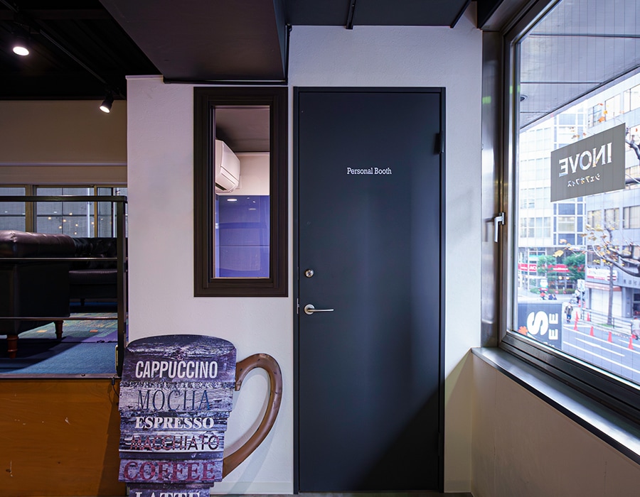 INOVEシェアオフィス長堀 集中して作業ができるパーソナルブース